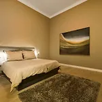 Central Luxury Apartment